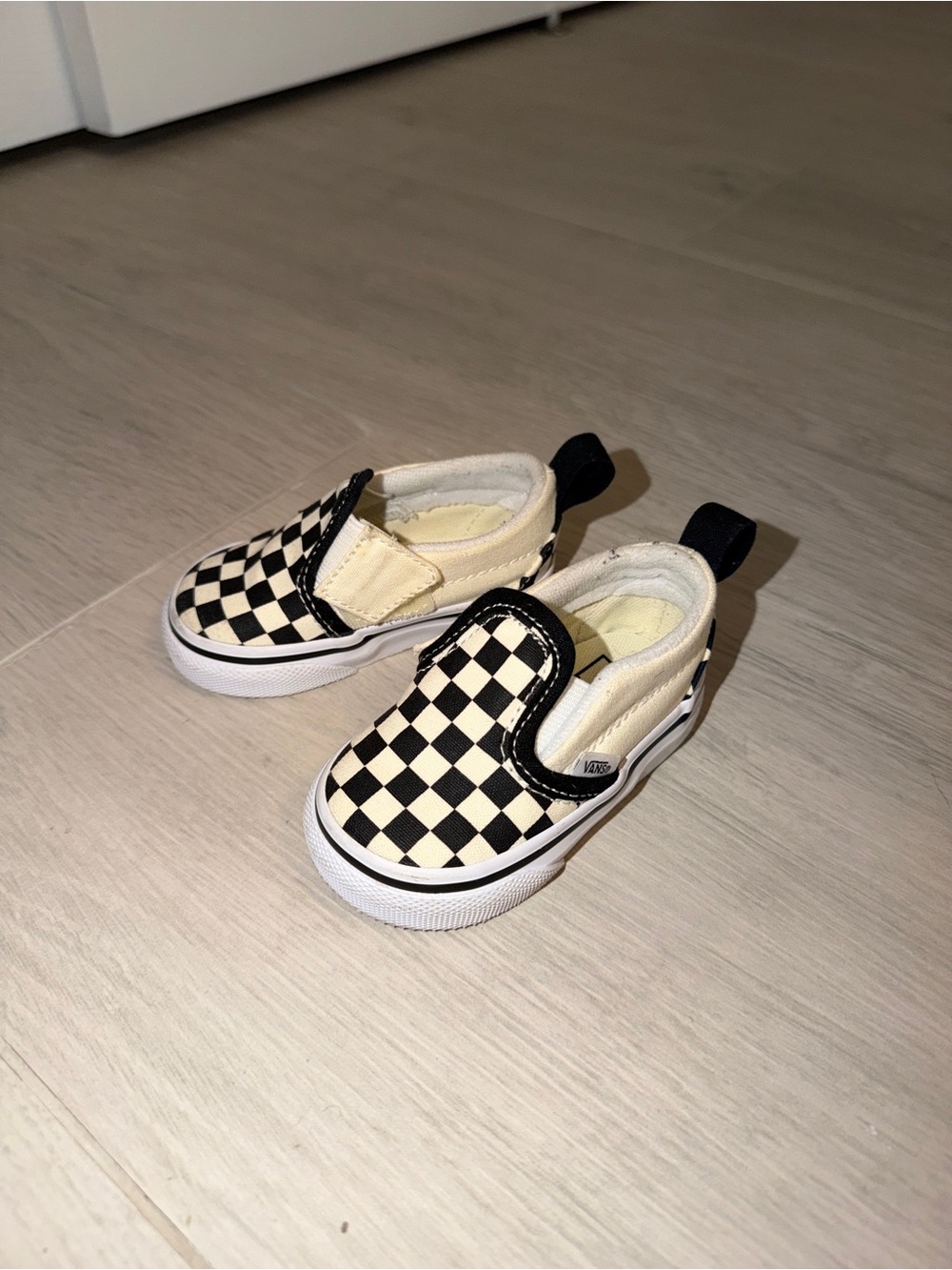 Vans Kids Classic Slip-On Checkerboard Shoes - Black & Cream